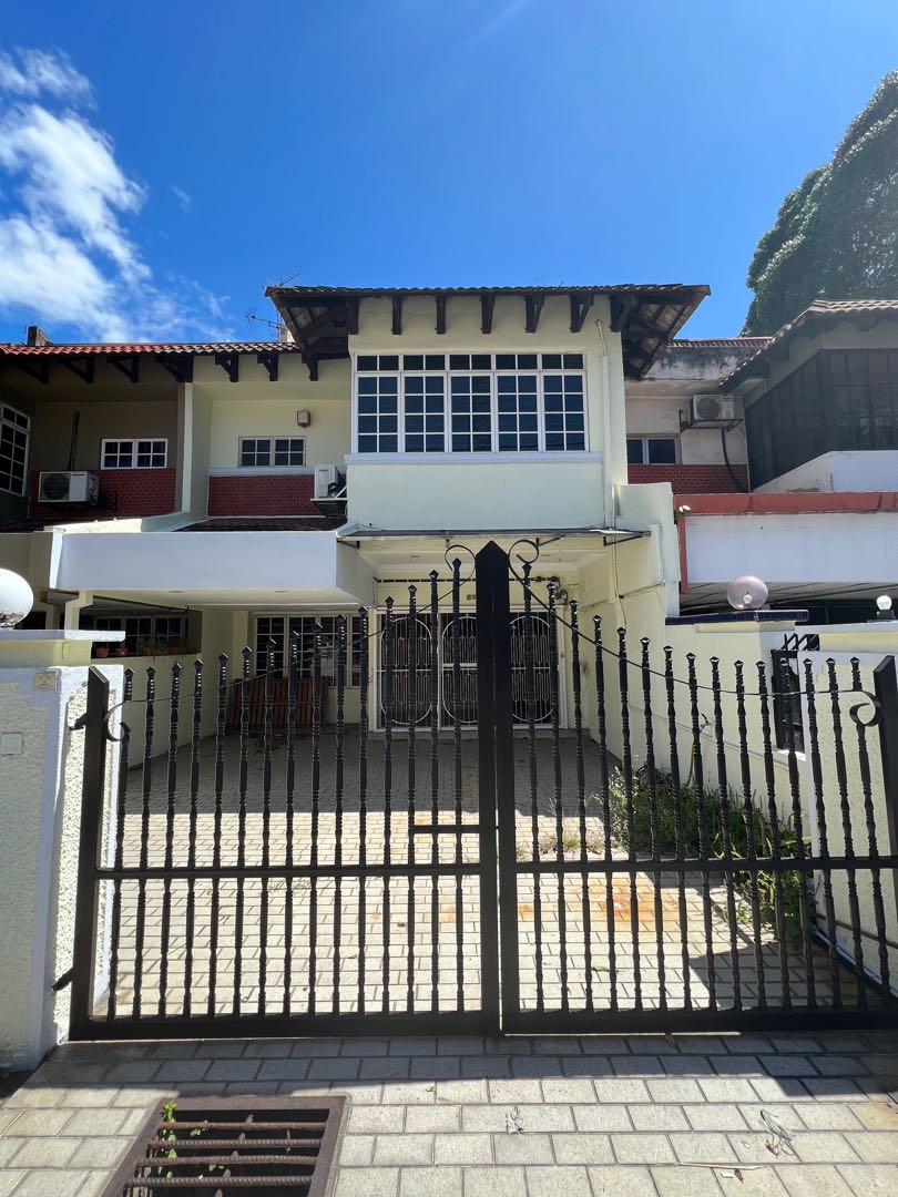 2sty Landed Terrace House 4 rooms Taman Wahyu Jalan ipoh, Property
