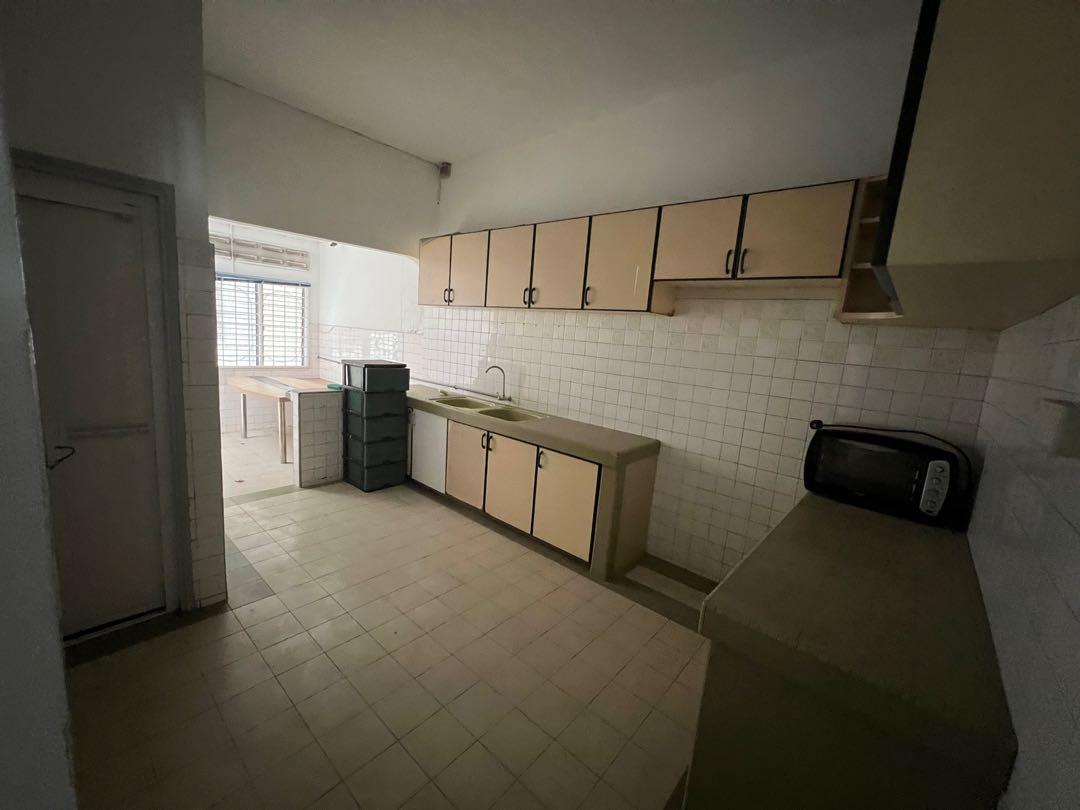 2sty Landed Terrace House 4 rooms Taman Wahyu Jalan ipoh, Property