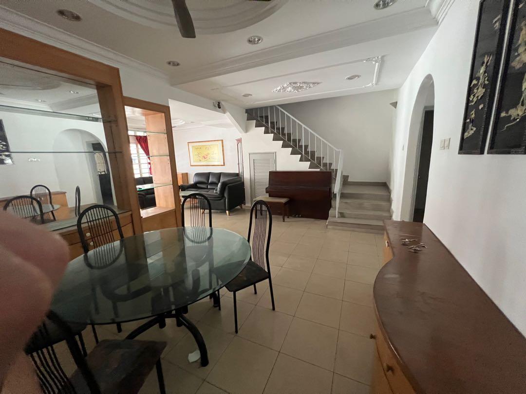 2sty Landed Terrace House 4 rooms Taman Wahyu Jalan ipoh, Property