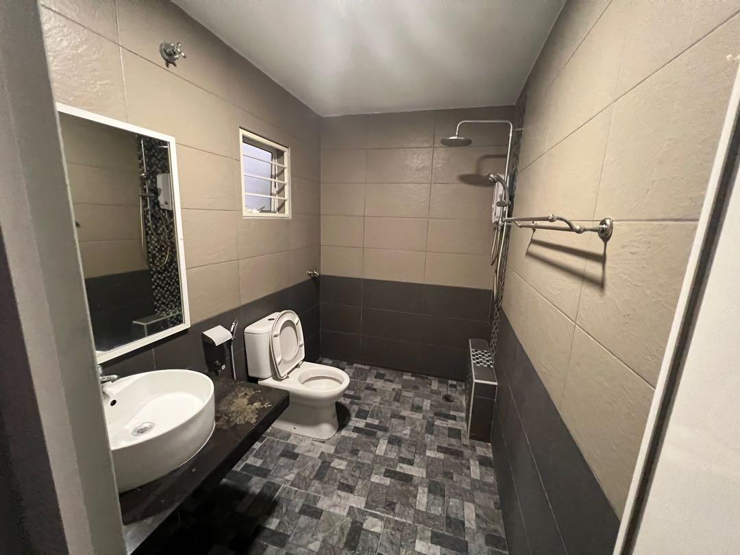 2sty Landed Terrace House 4 rooms Taman Wahyu Jalan ipoh, Property