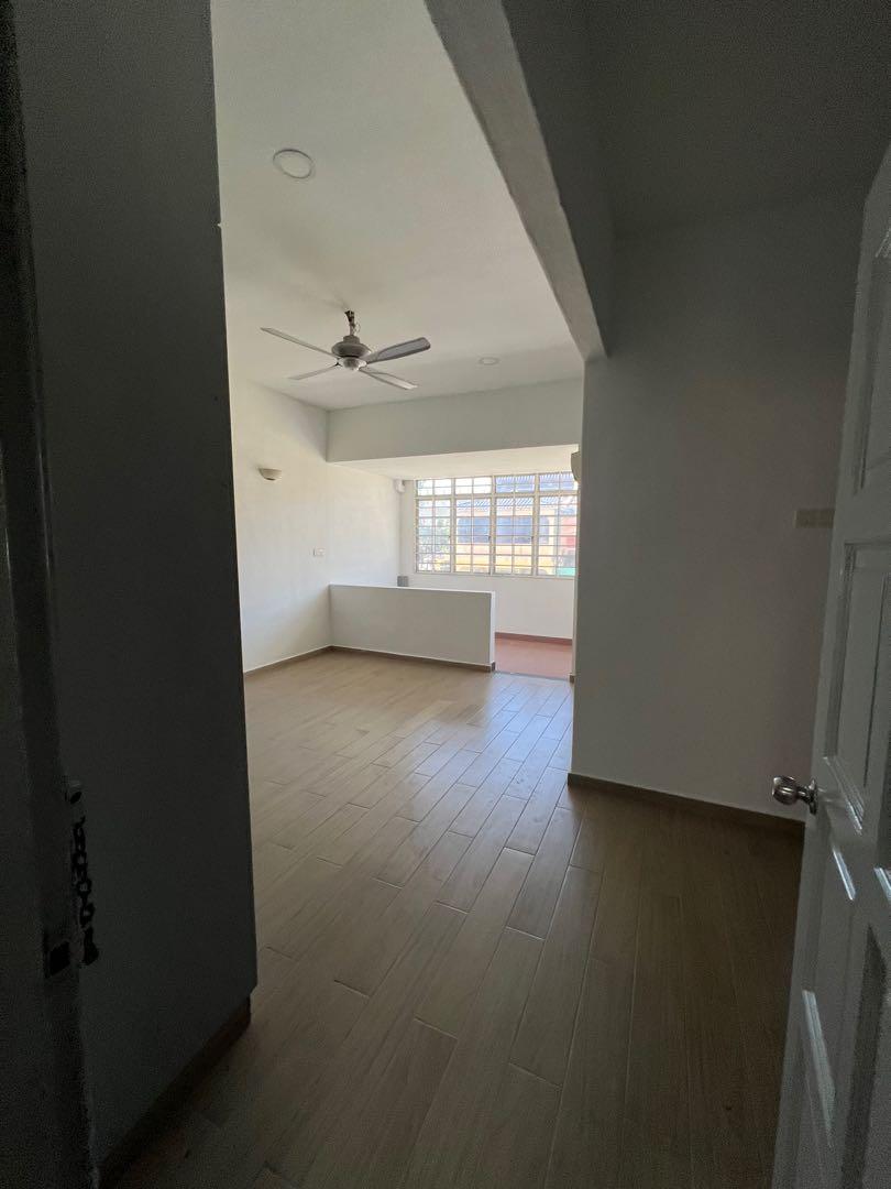 2sty Landed Terrace House 4 rooms Taman Wahyu Jalan ipoh, Property