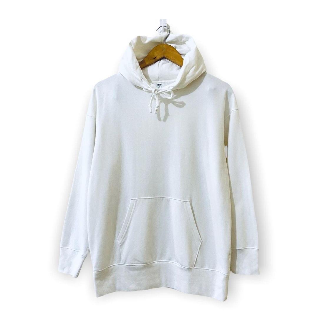White hotsell hoodie uniqlo