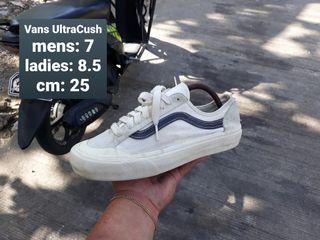 vans cm