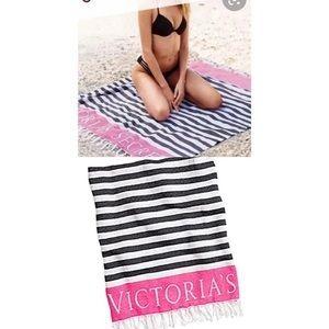 Victoria s Secret Pink Black Limited Edition Beach Blanket Scarf