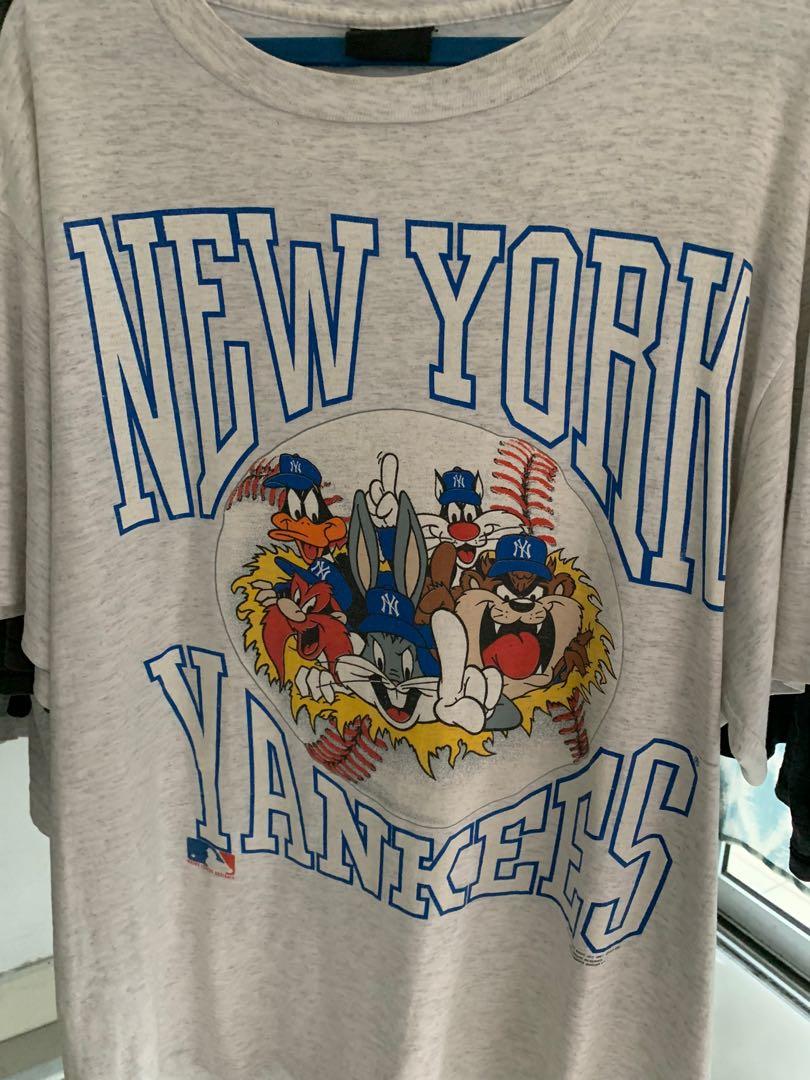 Vintage MLB New York Yankees Looney Tunes T-Shirt, New York