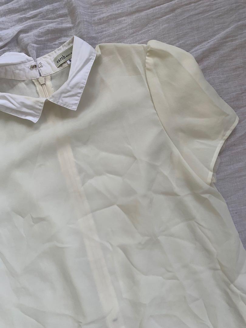 white/cream formal top (Category: Blouses) located in Manila. Submitted by marieljayeah (Listing ID 1154509903, Image 2). Description: nice in actual, can be worn as a formal top.