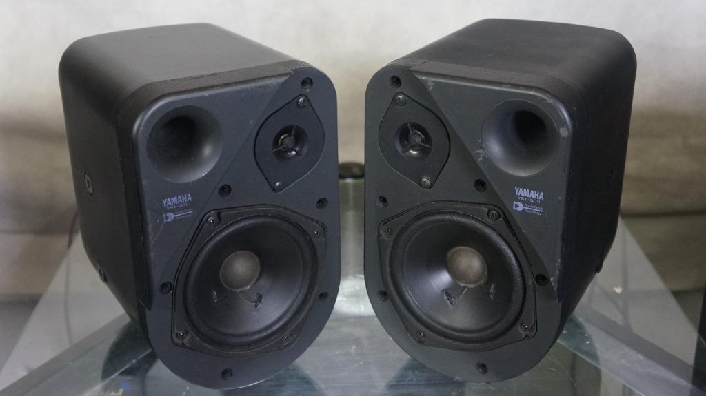 Yamaha YST SC11 2 Way Compact Bookshelf Speakers Audio Soundbars
