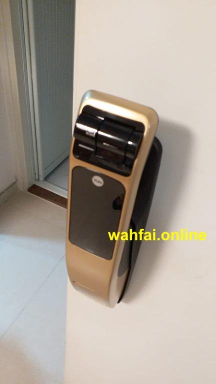 YMG40 電子鎖 行貨Yale 居屋 公屋 DIY首選 指紋密碼鎖 香港行貨 限時優惠 白田邨 皇后山邨 Limited Promotion （分類：門鎖、門、閘）位於 Hong Kong。 由 wah3f 提交（商品編號 1154548048，圖片 2）。簡介： YMG40 Yale 指紋密碼鎖（ 可加裝 藍芽Bluetooth配件） 客人可致電YALE電子鎖的熱線預約原廠安裝服務（基本安裝）並享1年免費上門維修保用服務。 Push-pull handle smart lock let you unlock the door by fingerprint, key card, PIN code and mechanical keys. Open the door Fingerprint Pin Code Mechanical Keys Bluetooth Features Push-pull handle Innovative and convenient push-pull han