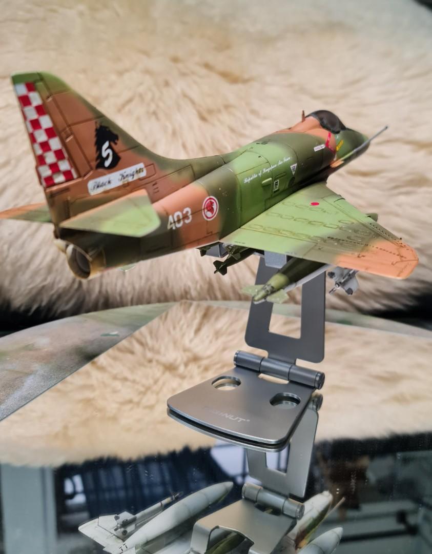1/48 Big scale RSAF A4-SU Super Skyhawk (Full Load) - Black Knight ...