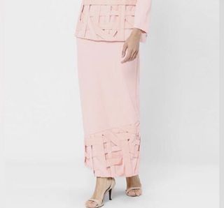 (Category: ) located in . Submitted by wardrobeclearencee (Listing ID 1154664431, Image 1). Description: .