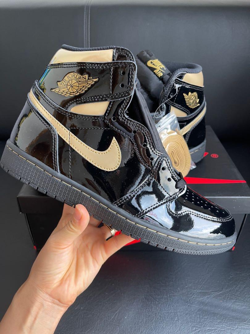 Air jordan 1 discount black metallic gold