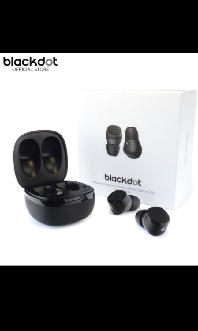 Black dots earbuds online