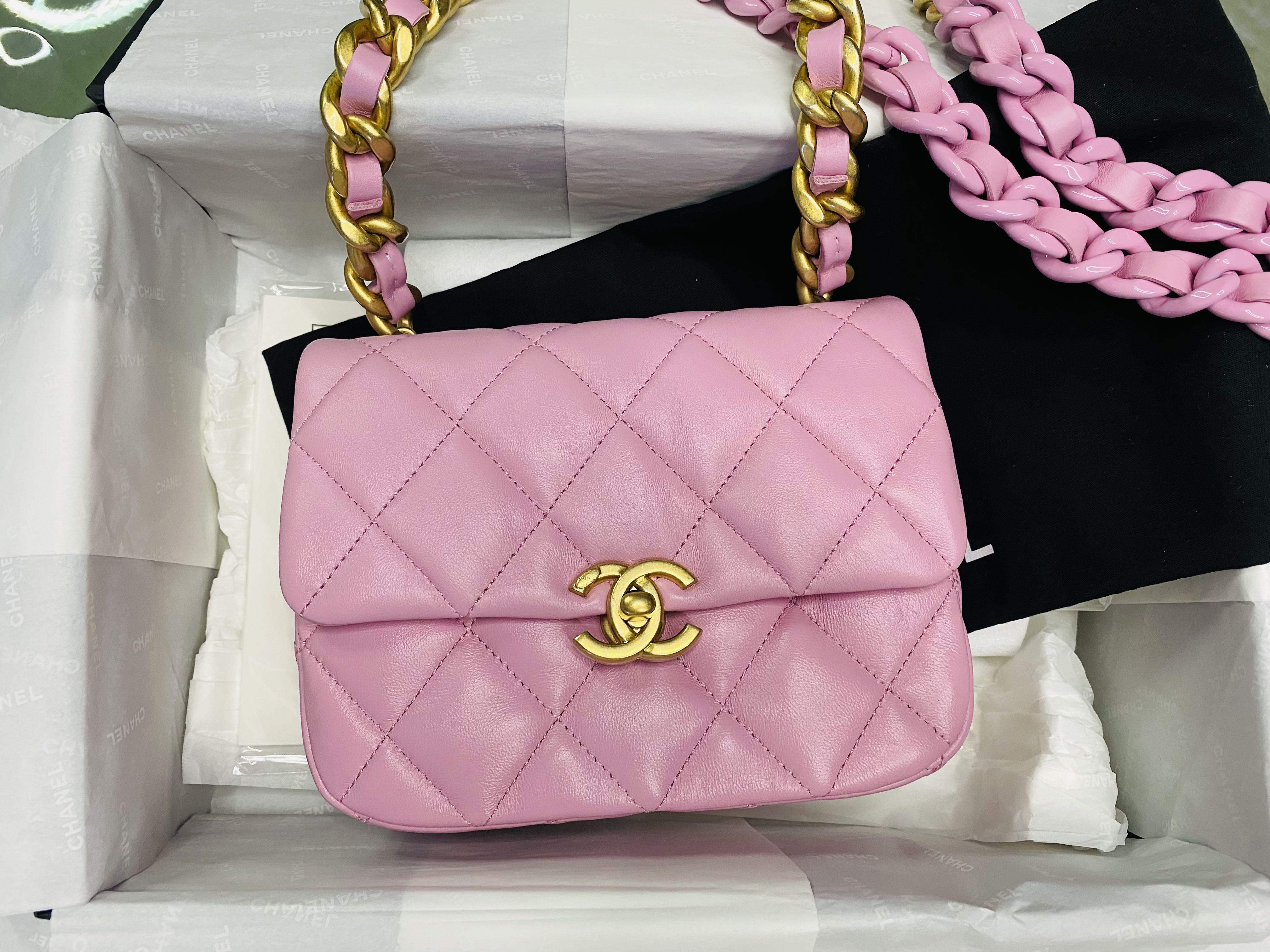 BN Chanel 22S Pink Flap Bag, Luxury, Bags & Wallets on Carousell