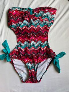 (Category: ) located in . Submitted by _novie (Listing ID 1154618213, Image 1). Description: .