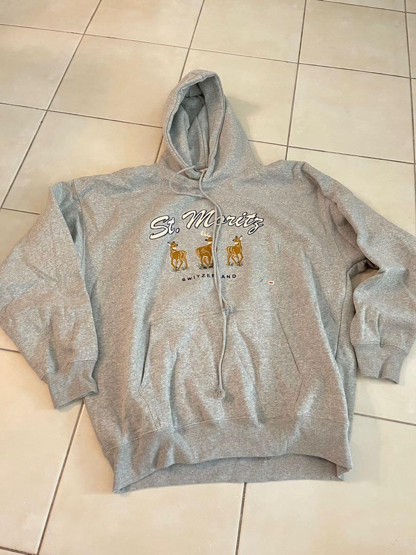 BRANDY MELVILLE CHRISTY NEW YORK HOODIE, Women's Fashion, Coats, Jackets  and Outerwear on Carousell