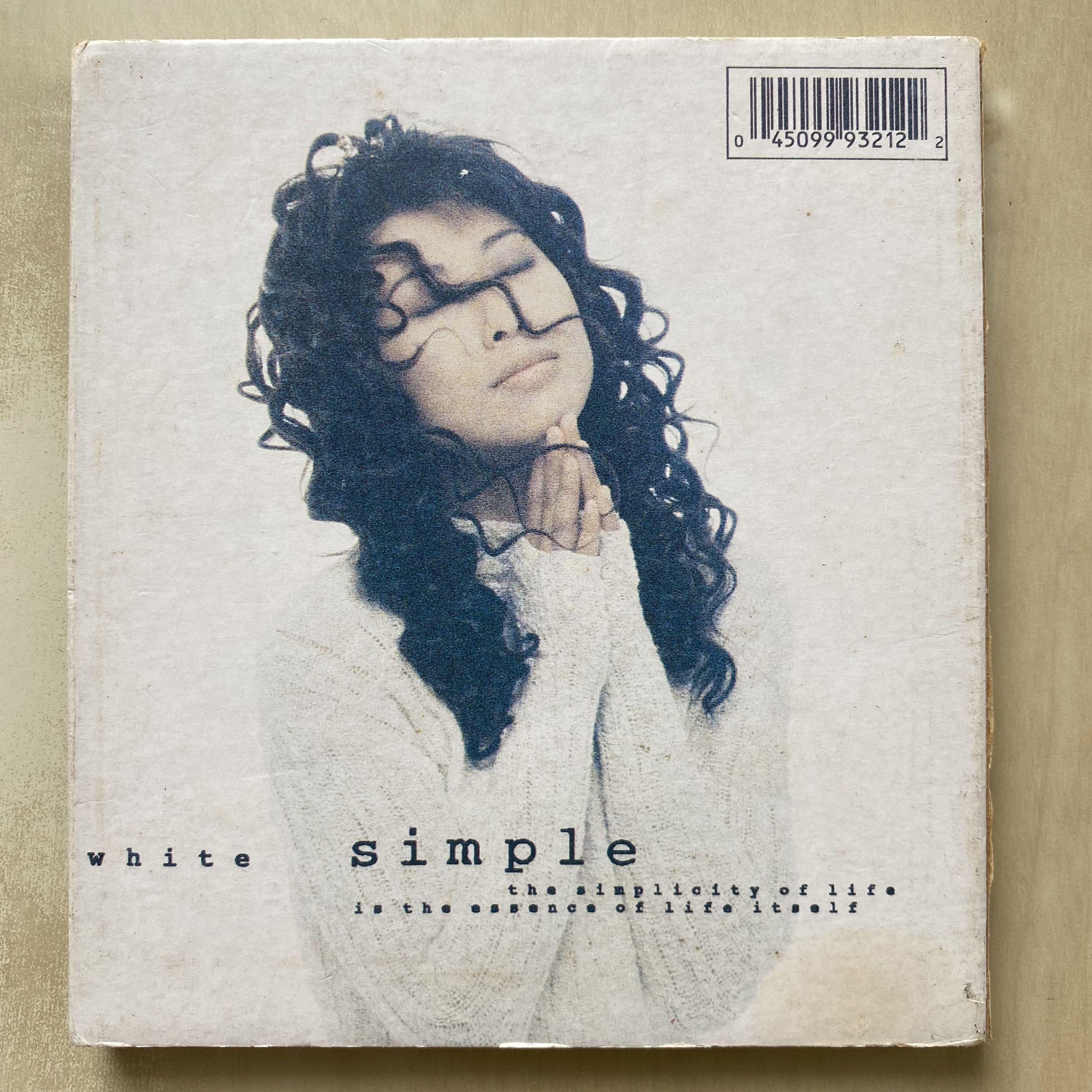 CD丨葉蒨文Simple Black & White 粵語專輯/ Sally Yeh, 興趣與生活