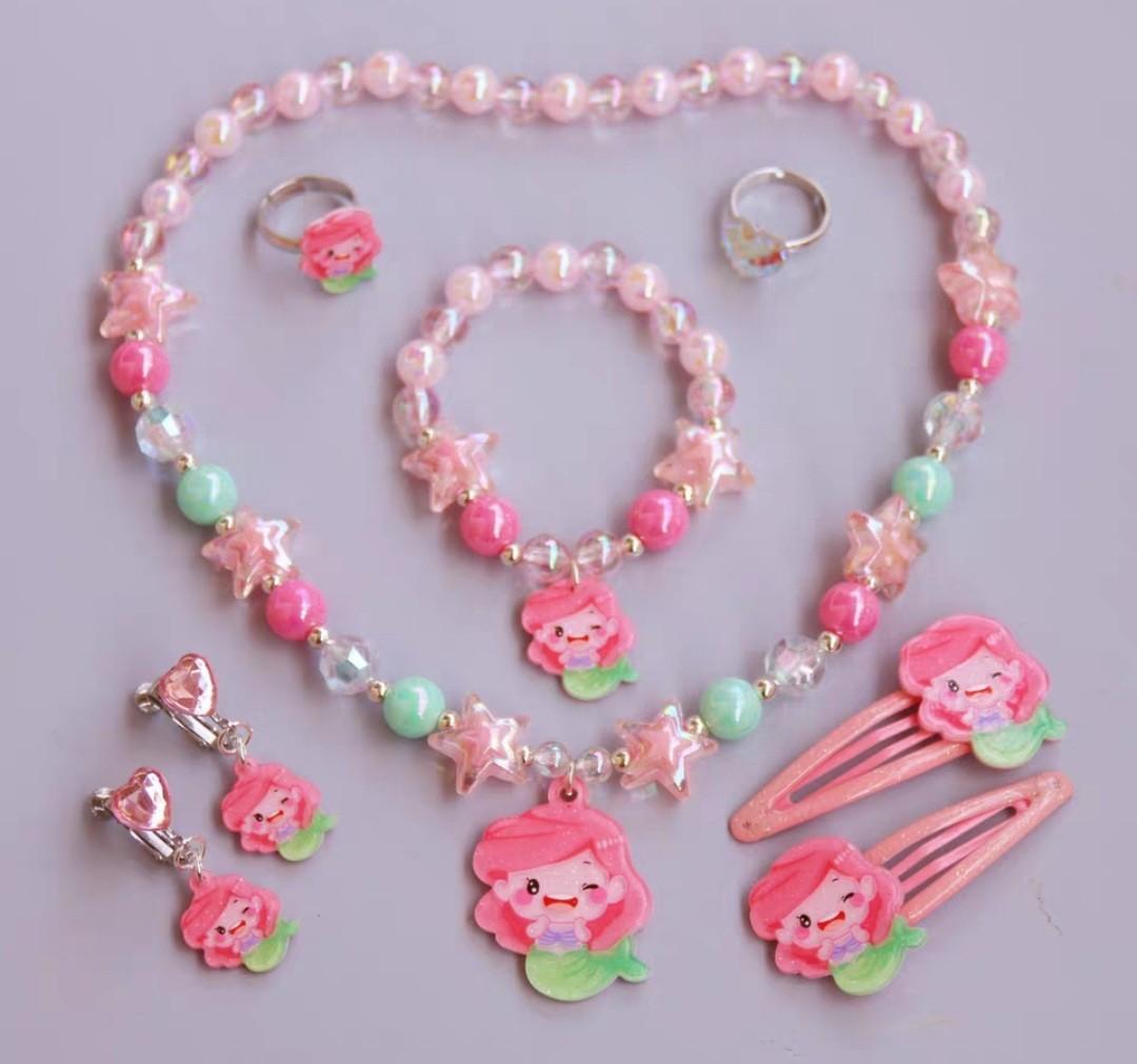 Disney Princess Kids 08 pieces Accessories Set with Gift Box for Little Girl, Babies & Kids