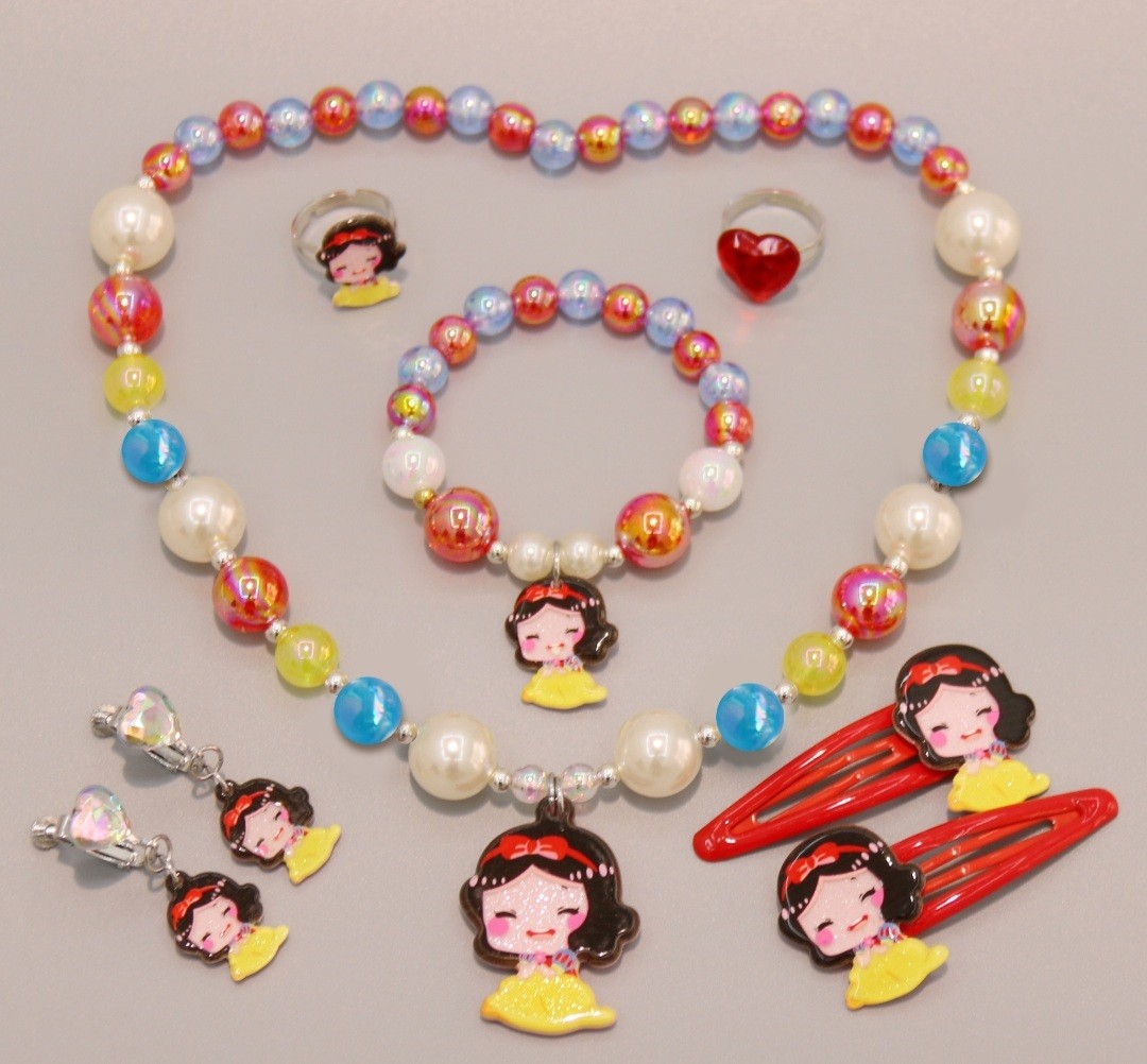 Disney Princess Kids 08 pieces Accessories Set with Gift Box for Little Girl, Babies & Kids