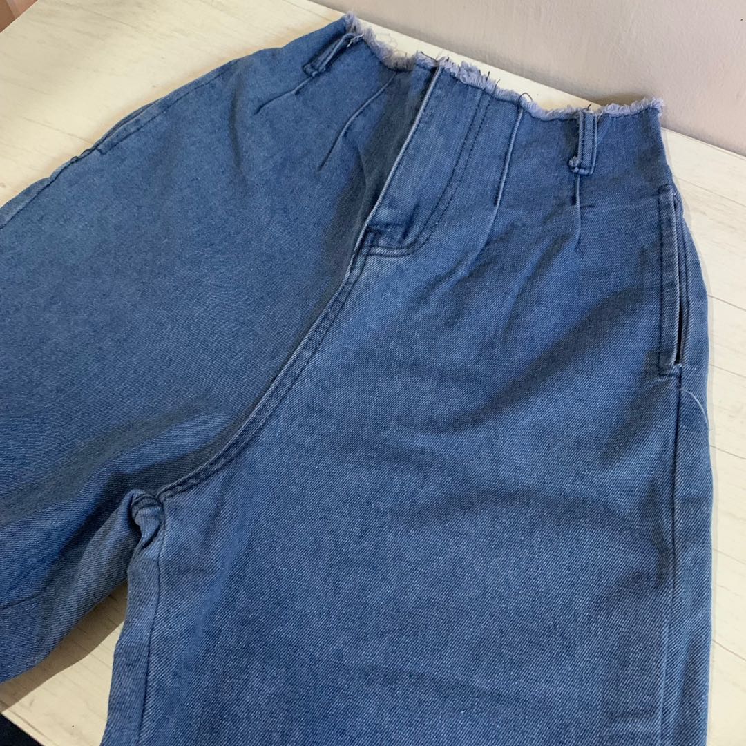 Elephant Pants, Women's Fashion, Bottoms, Jeans on Carousell