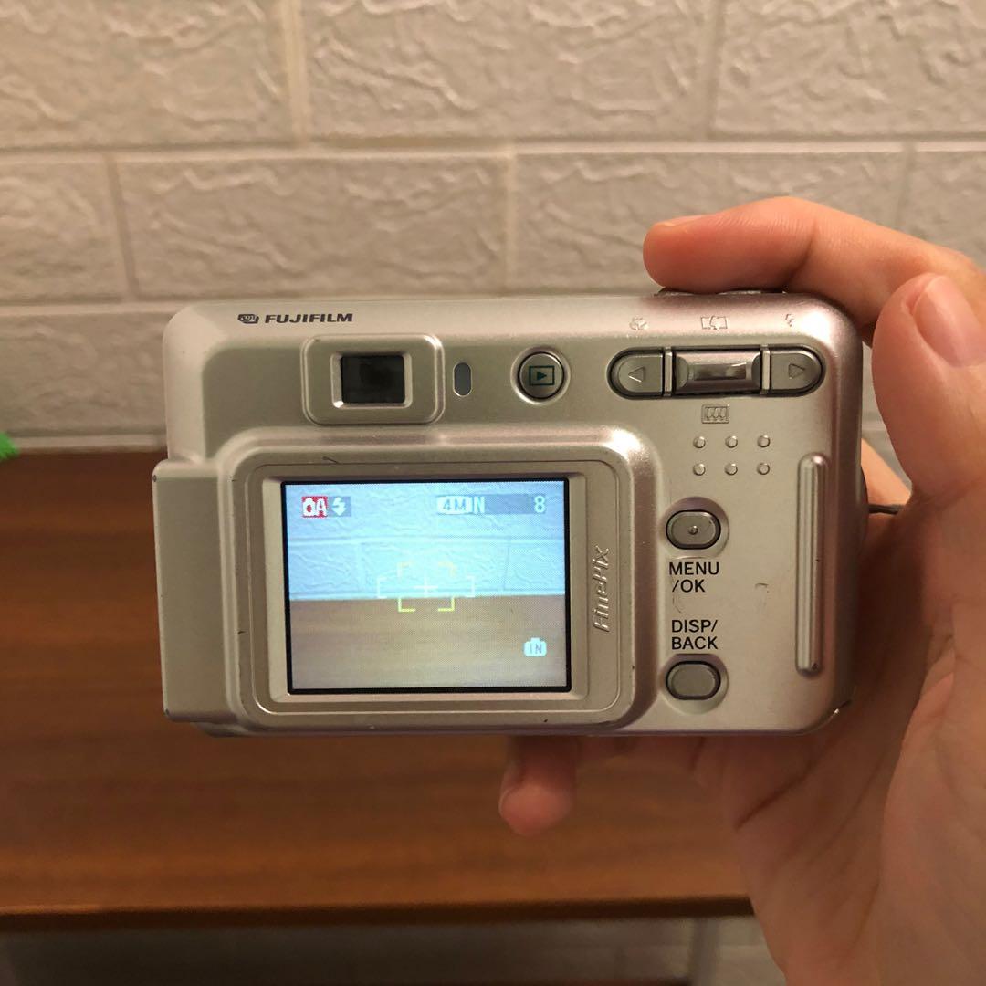 Fujifilm finepix A400, Photography, Cameras on Carousell