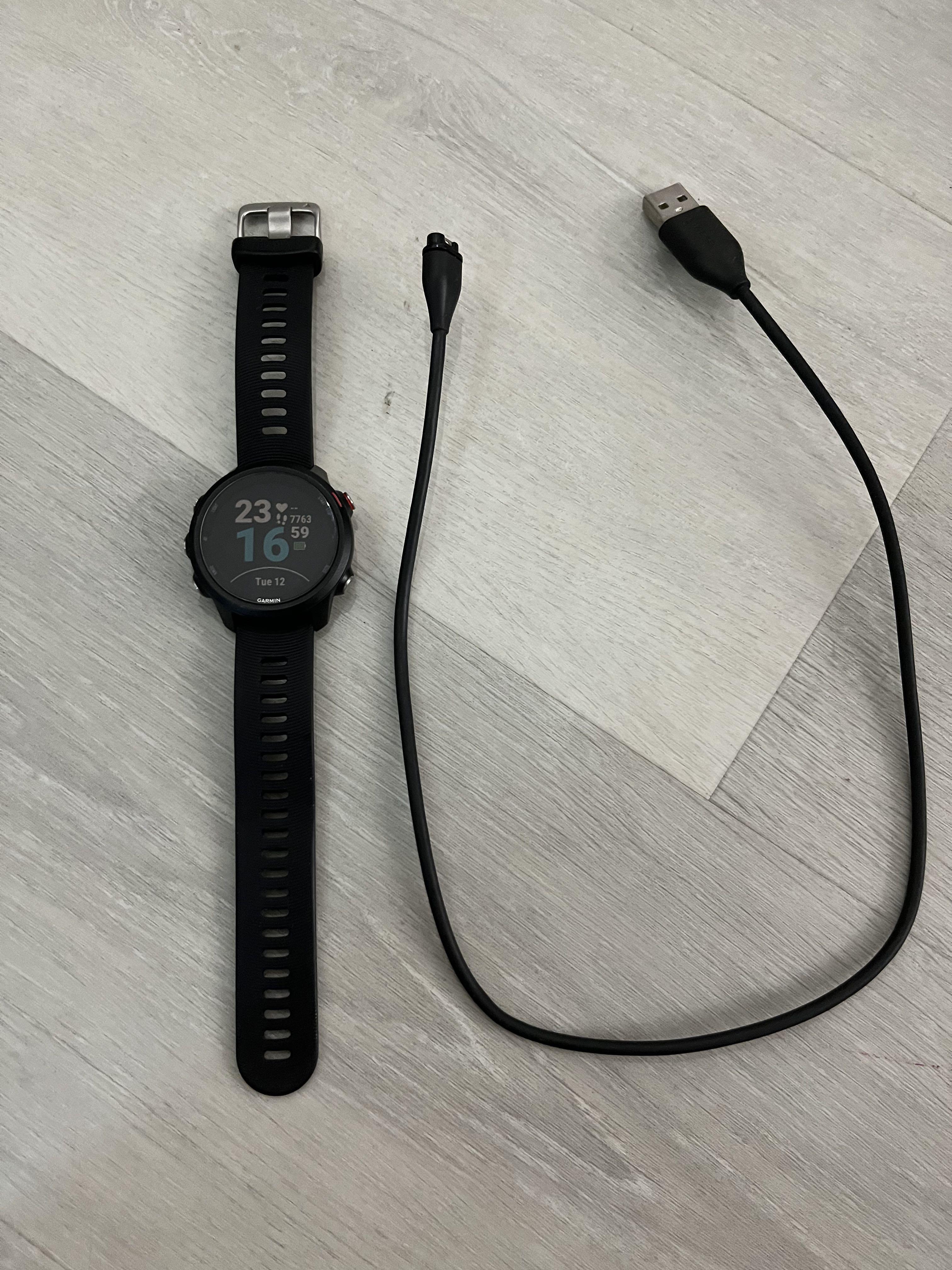 Garmin forerunner 45s hotsell vs vivoactive 3
