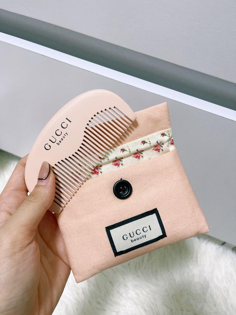 Gucci makeup bag free gift sales