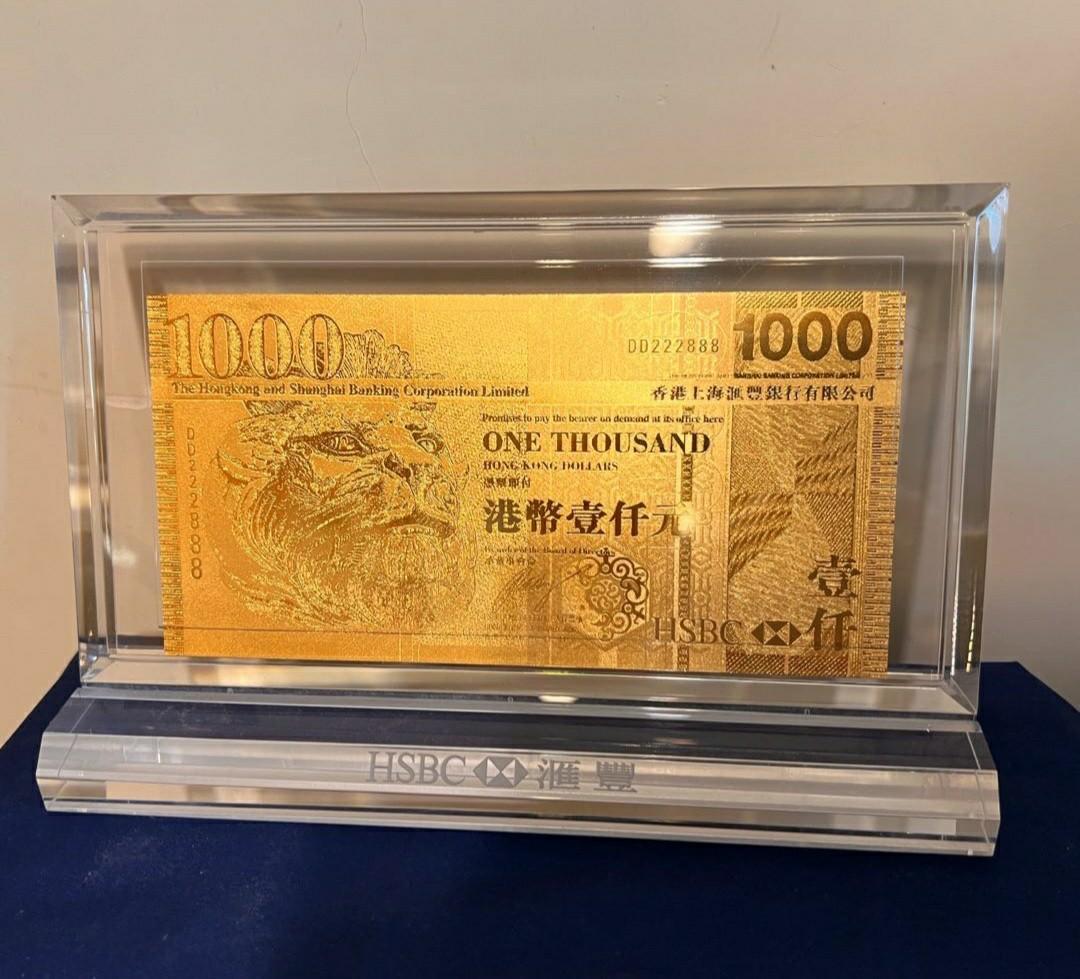 滙豐銀行HSBC，匯豐＄1000蚊24K金箔紙鎮,大獅頭紀念品, 興趣及遊戲, 收藏品及紀念品, 錢幣- Carousell