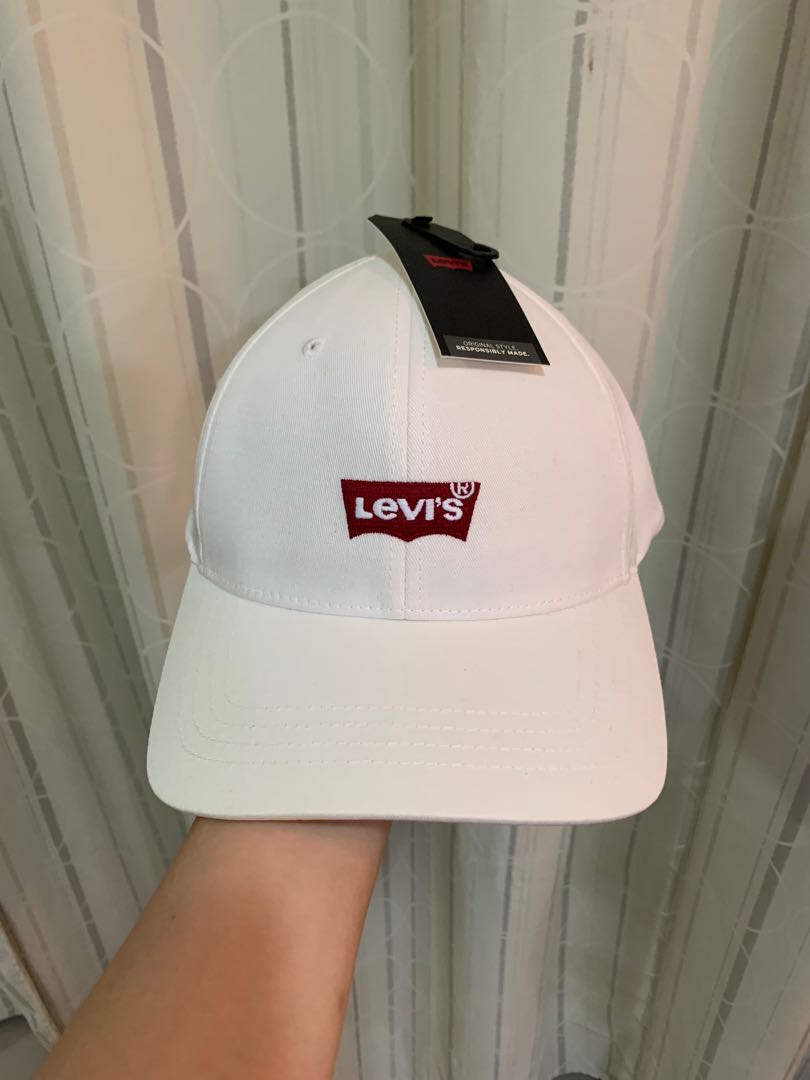 Levis's White Cap Brand New with tag 