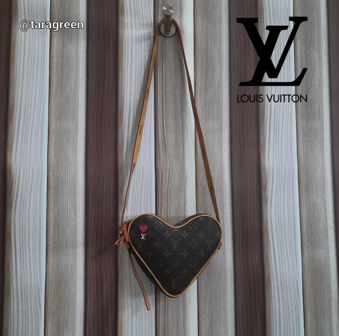 Tas Louis Vuitton ORIGINAL (dijamin original), Fesyen Wanita, Tas & Dompet  di Carousell