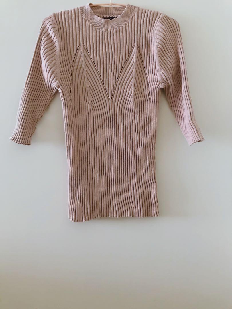 Mercci22] 變化織紋五分袖針織上衣(豆沙粉), 她的時尚, 上衣, 襯衫在
