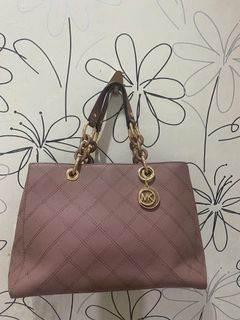 (Kategori: ) berada di . Dikirim oleh bee_dee (ID iklan 1154662315, Gambar 1). Deskripsi: .