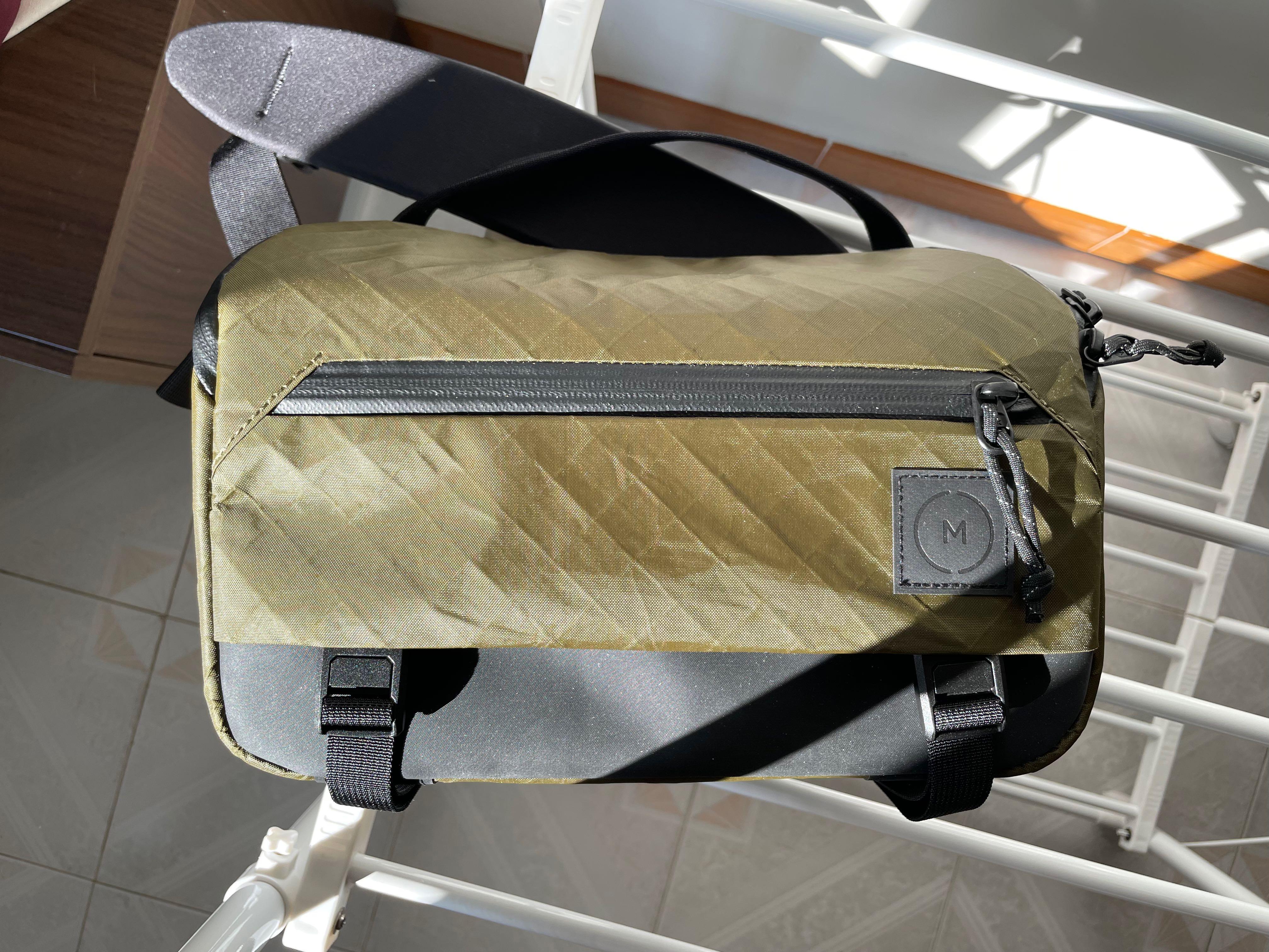 Moment Rugged 10L カメラスリング ブラック カメラバッグ-
