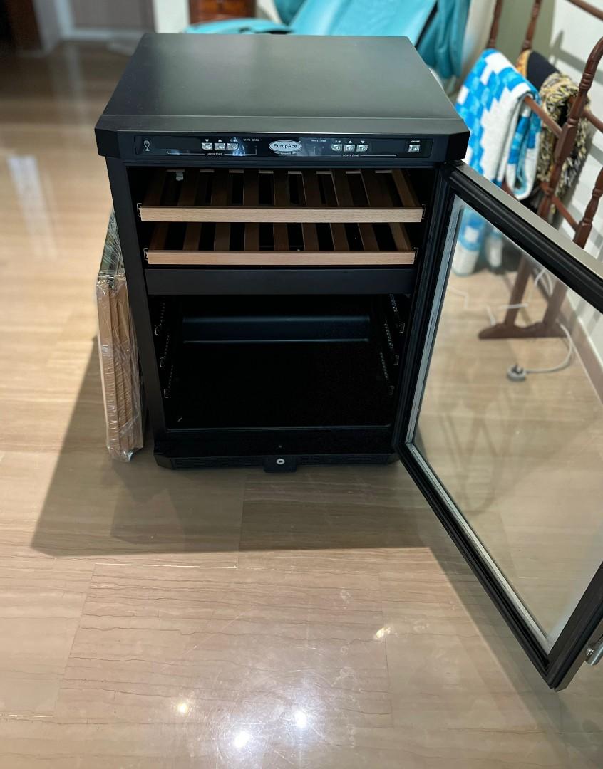 *Stopped Working* Free Wine Fridge, TV & Home Appliances, Kitchen