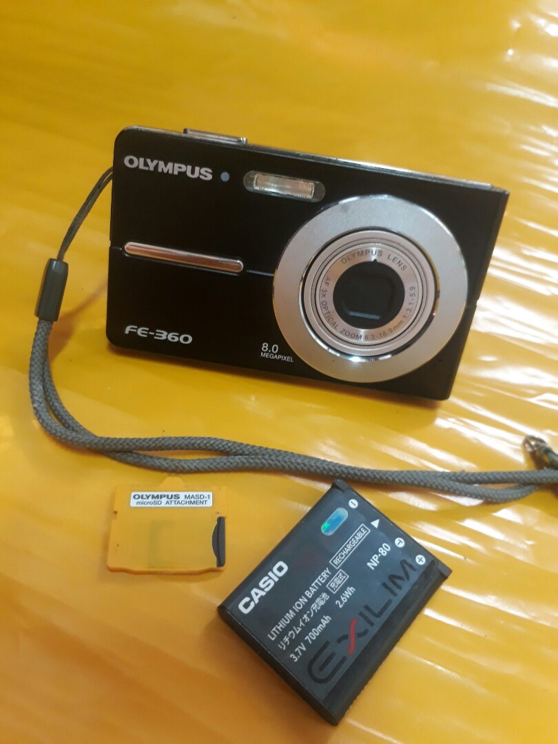 珍しい OLYMPUS デジタルカメラ CAMEDIA キャメディア SP-560UZ