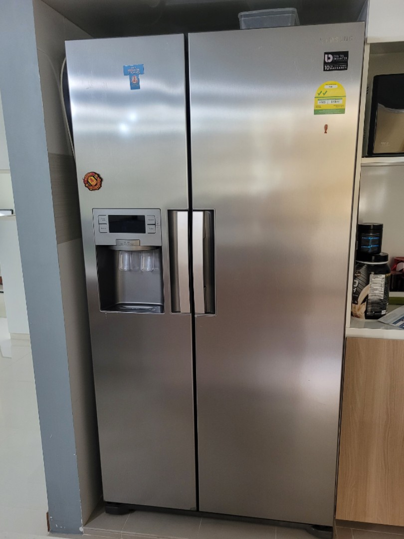 Samsung Refrigerator with water and ice dispenser, TV & Home Appliances
