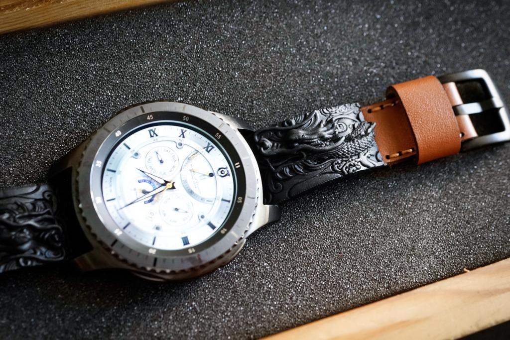 Galaxy watch panerai top