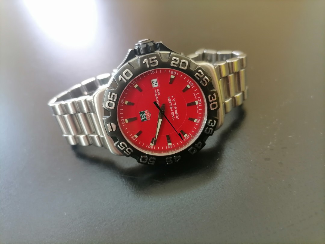 TAG Heuer Formula 1 F1 Red Dial