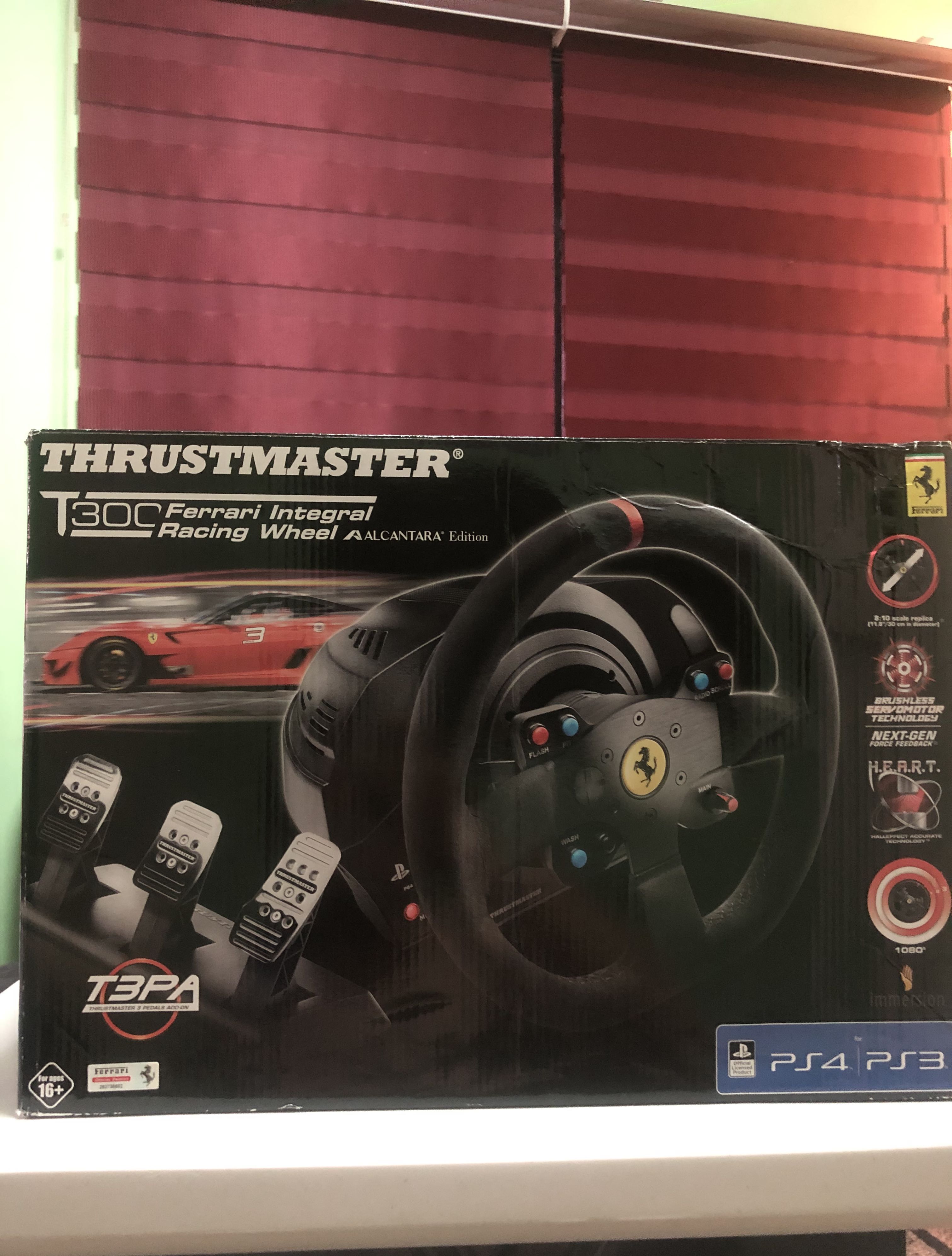 Thrustmaster T300 Ferrari Integral RW Alcantara Edition for PS3