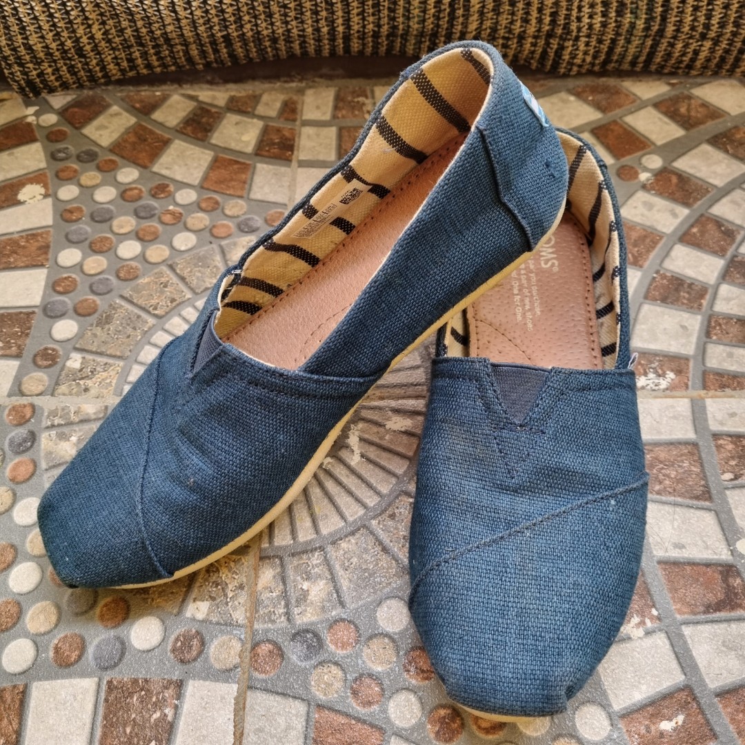 Toms majolica top blue heritage canvas