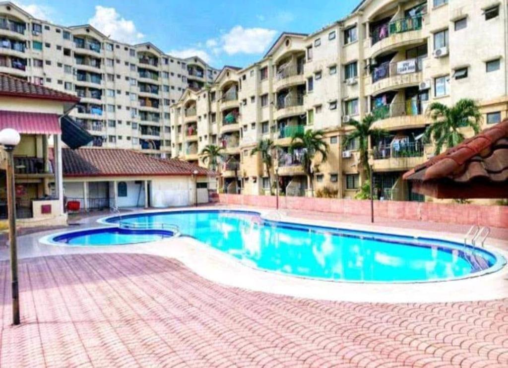 Wts Pangsapuri Perdana Seksyen 13 Shah Alam Selangor Property For Sale On Carousell