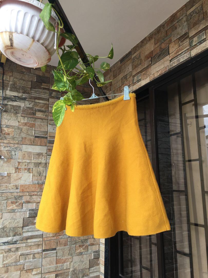 ZARA KNIT Mustard Skirt Women s Fashion Bottoms Skirts on Carousell