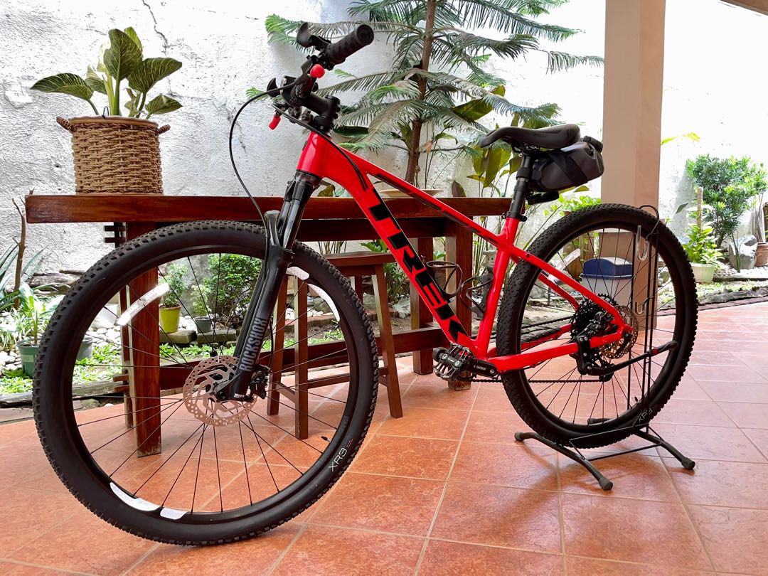Trek x caliber discount 8 2021 red