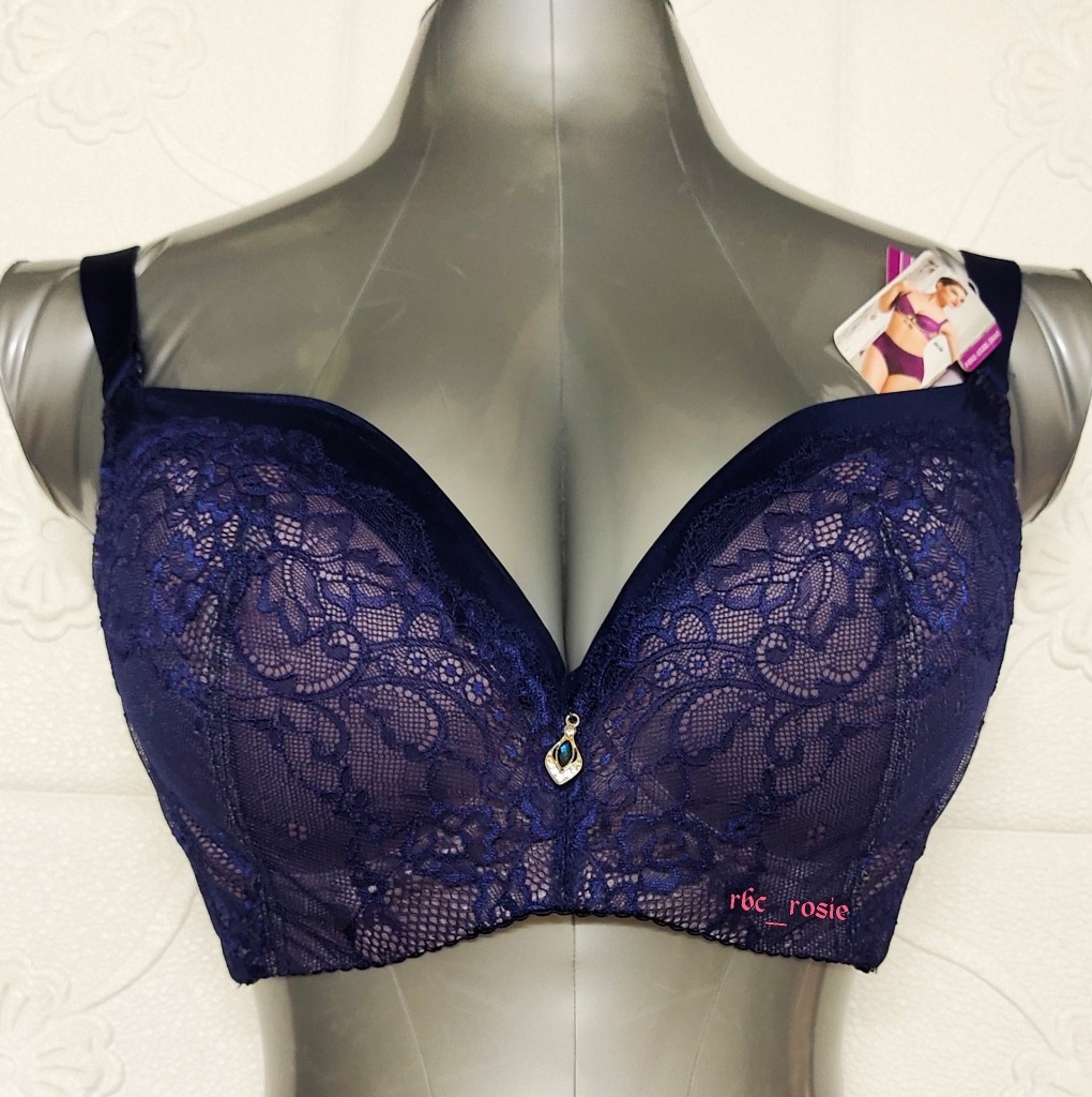 40F/90F QIANYAN PLUS SIZE BRA - WIRED, Women's Fashion, New Undergarments &  Loungewear on Carousell