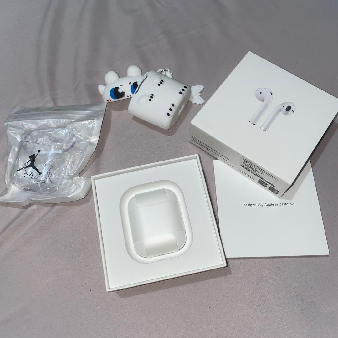Apple Airpods Gen 2 ORI + LENGKAP + FREE CASE, Telepon Seluler & Tablet