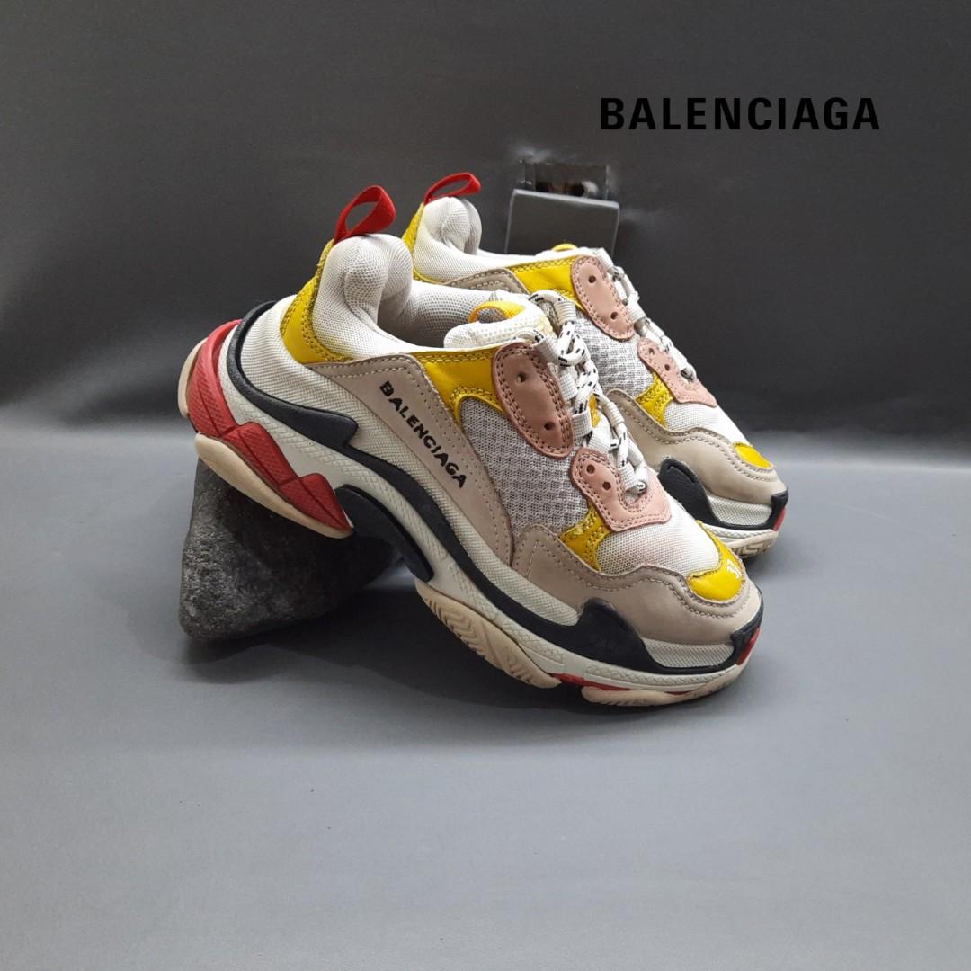 balenciaga pink yellow triple s