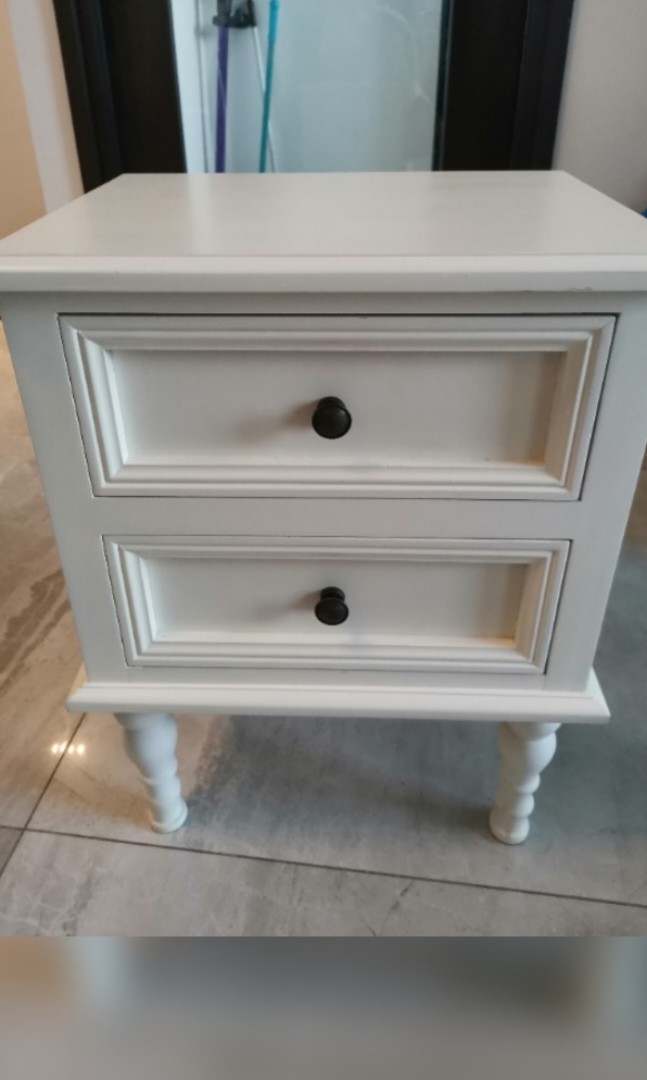 2nd hand side tables