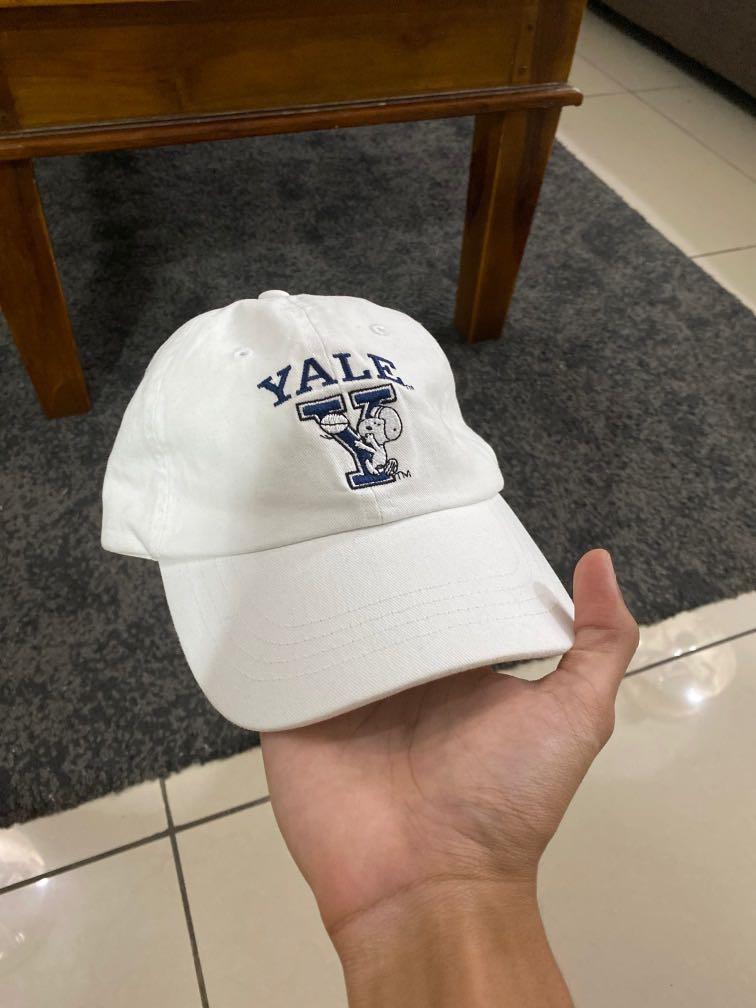 Yale hat shop