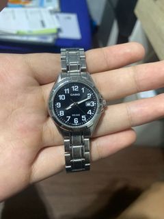 (Category: ) located in . Submitted by usedunderwhere (Listing ID 1154876120, Image 1). Description: .