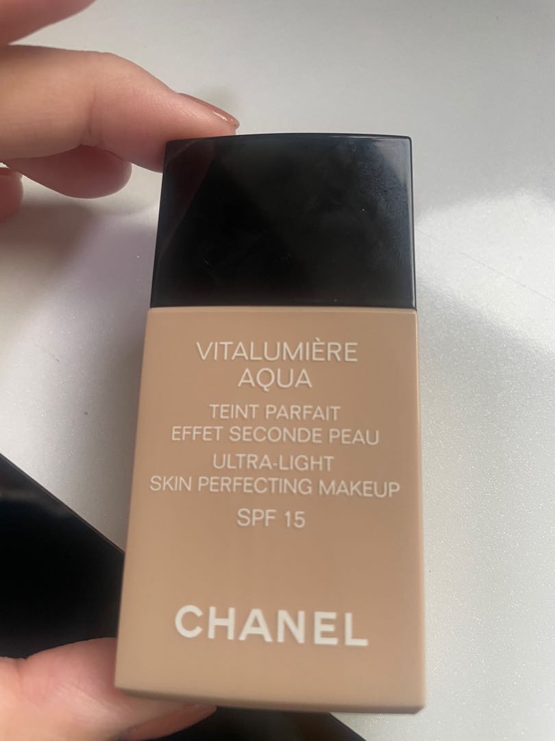 Chanel Vitalumiere foundation colour 70 beige