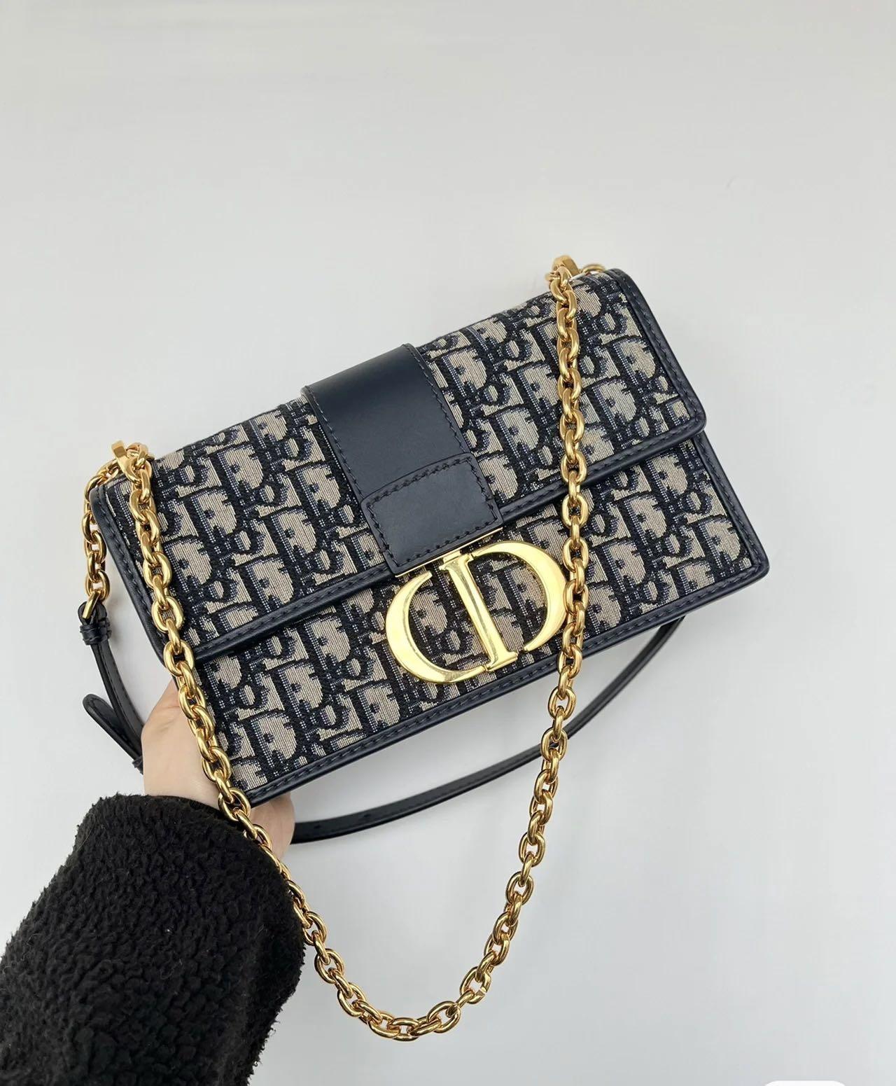 30 Montaigne Chain Bag Gold  Womens Dior Handbags ⋆ Rincondelamujer